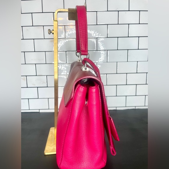 Authentic with COA - LOUIS VUITTON Lockme II Calfskin Leather Crossbody Bag - Picture 3 of 11